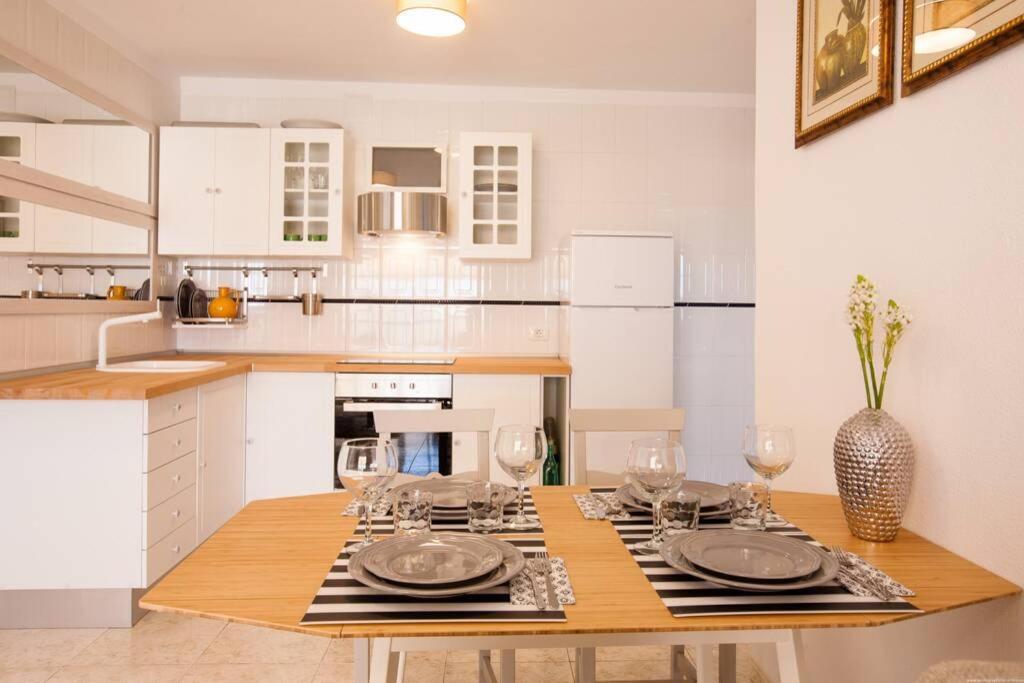 Apartment Laura Playa La Arena Puerto de Santiago  Eksteriør bilde